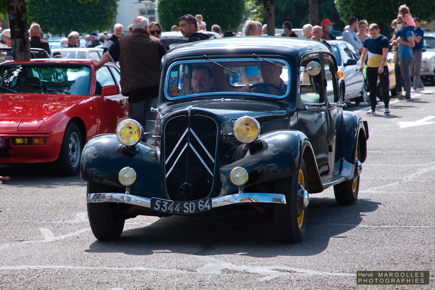 Citroen Traction-01.jpg